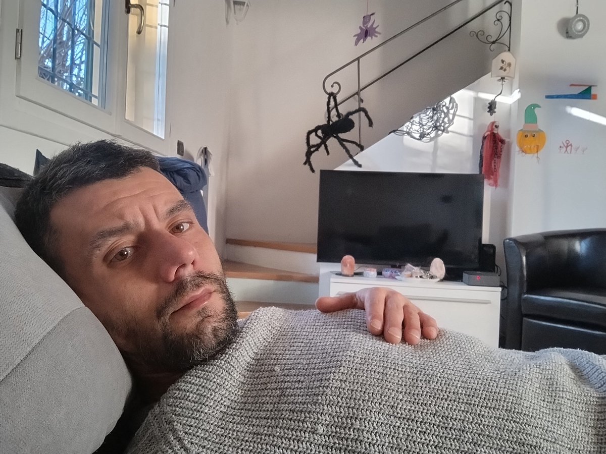 GullyHome's tweet photo. #Live n.2
Vi tengo d'occhio...๐
#GullyHome #MrGuly #Home #Venerdi #28NOVEMBRE #Buongiorno https://t.co/iku6Q2mWD4