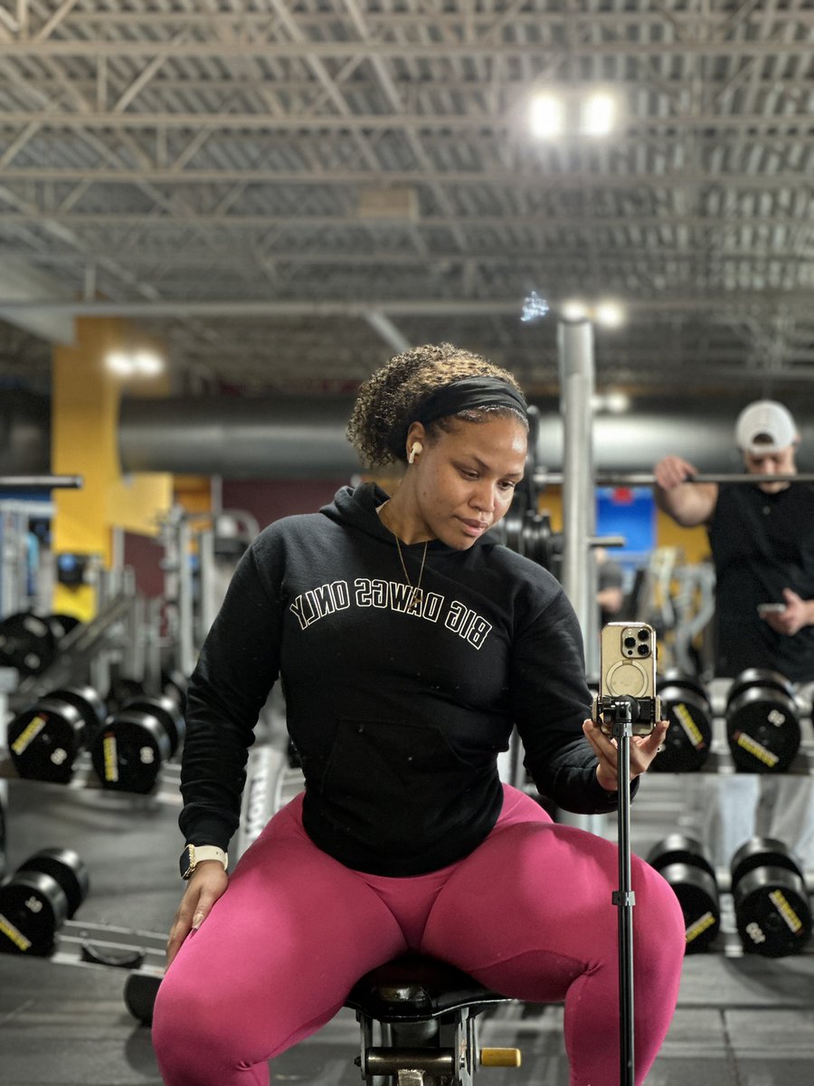 GetLEAN_Celine's tweet image. ✨Ya Fav Strong Gal✨ checking in 🦾

#GetLEAN