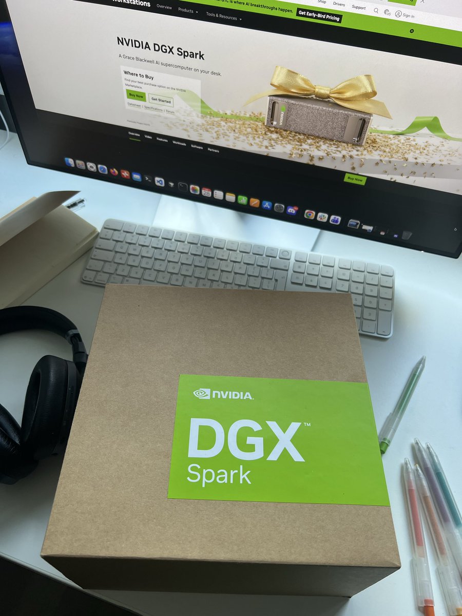 KinasRemek's tweet image. A co to? Dziękuję @nvidia za udostępnienie tego cudeńka - Bielik-11B-v3 poleci na DGX Spark z wielką przyjemnością. Unboxing za chwilę - teraz praca 🧬 i obowiązki - później przyjemności.