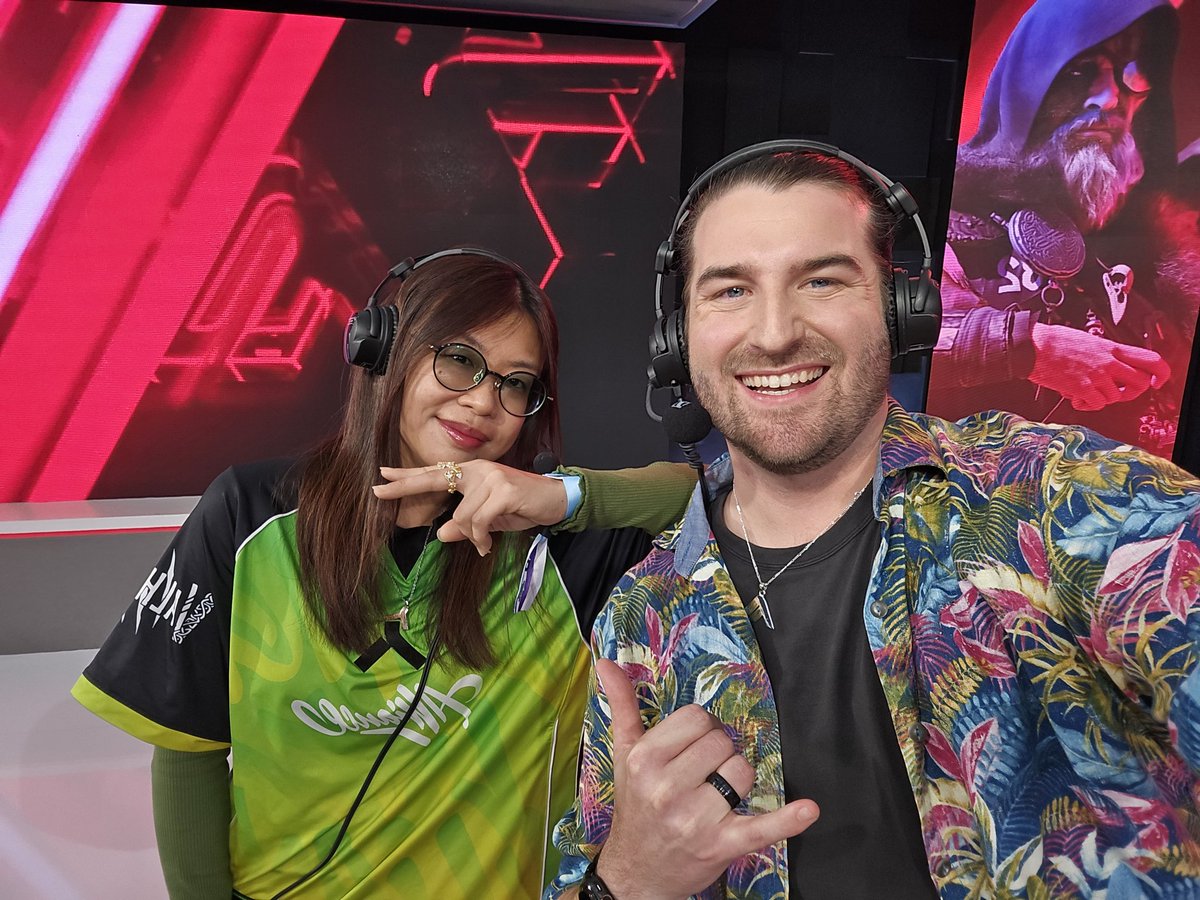 On the mic with <a href="/kellymilkies/">Alliance kelly</a> ?!?!

<a href="/teamsecret/">Team Secret</a> x <a href="/theAllianceGG/">Alliance</a> crossover event?!