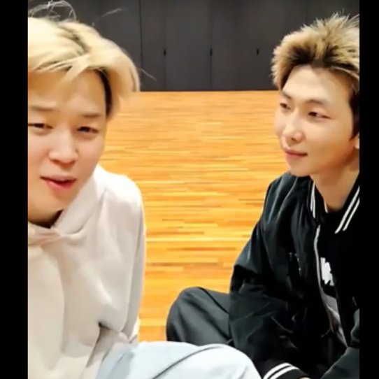 Sensitive topic: The way Namjoon stares at Jimin since they came back 

#minimoni