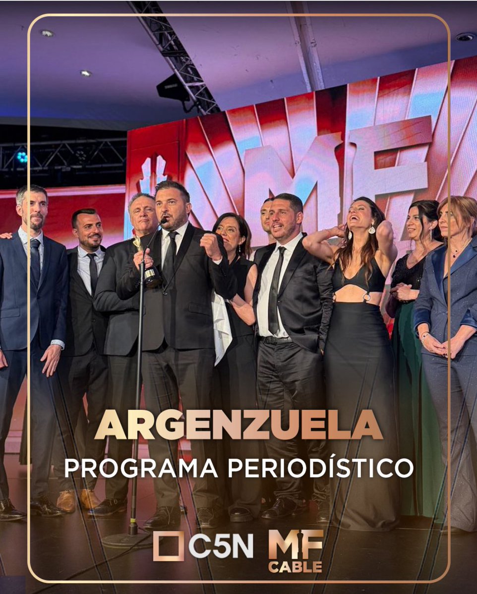 diegobranca's tweet image. Gracias a uds, televidentes! 
Que nos eligen todos los días…!
Esto es de todos!
🏆
#MartinFierro