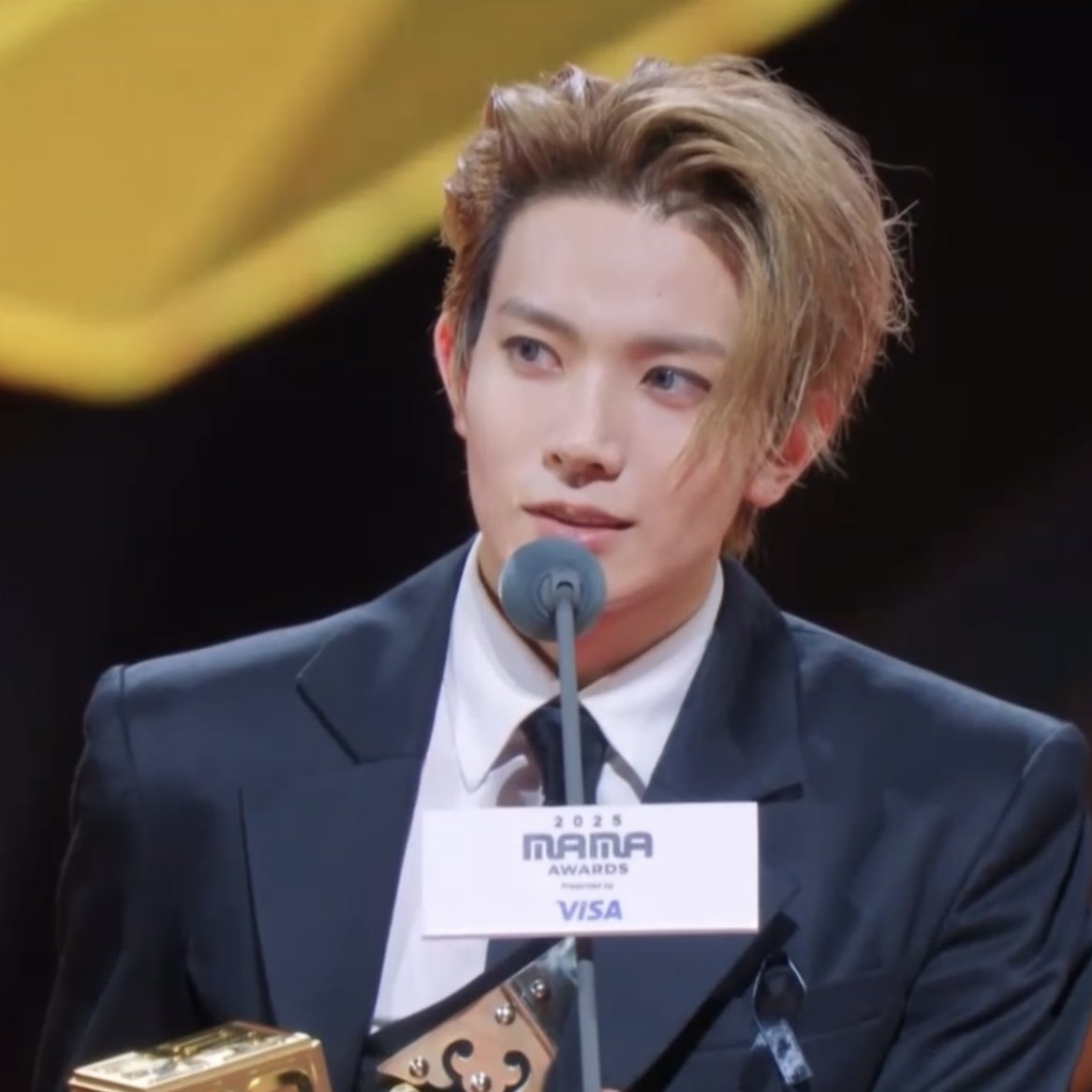 2021 MAMA 신인상 → 2025 MAMA 대상

희승아 5년동안 쉼 없이 달려오느라 고생 많았어
대상 진심으로 축하하고 사랑해!