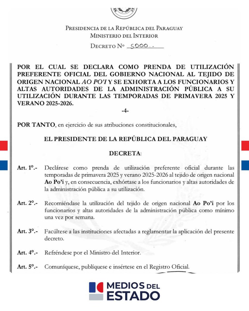 ParaguayTVHD's tweet image. A través del Decreto Presidencial Nº 5000, se declara al Ao Po’i como prenda de utilización preferente oficial para las temporadas de primavera 2025 y verano 2025-2026. Vistiendo lo nuestro, conservamos un tesoro nacional vivo: el bordado de Ao Po’i.