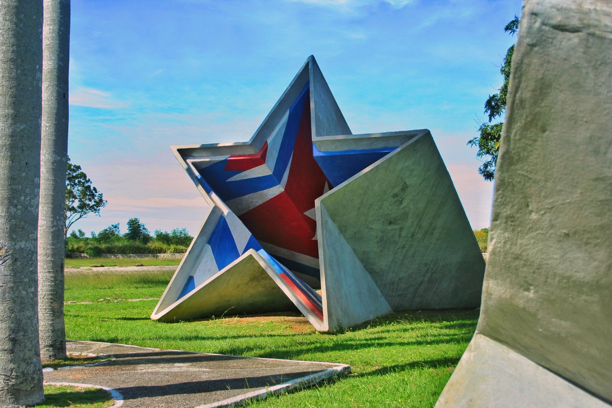 Elcamara (@elcamaraae2023) on Twitter photo 