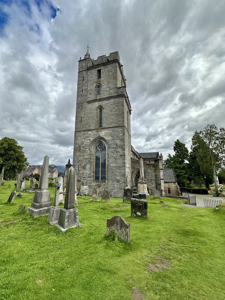 TravlikeTourist's tweet image. Church of the Holy Rude, in Edinburgh, Scotland, is where Mary Queen of Scot’s’ infant son, James, was crowned King of Scotland in 1567.  #churchoftheholyrude #scotlandtravel #Edinburgh