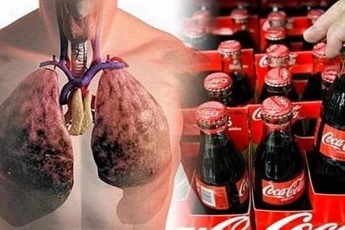 Zastanawialiście się kiedyś, czym właściwie jest Coca-Cola?
Coca to najcenniejsza marka w historii, a „Coca-Cola” to drugie po „cześć” najsłynniejsze słowo na świecie. Jednak sam napój jest absolutną trucizną dla ludzkiego metabolizmu. Bardzo kwaśny, pH jest tylko o 2 punkty