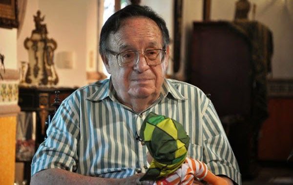 choquei's tweet image. 🚨HOJE: Faz 11 anos da morte de Roberto Gómez Bolaños, o eterno Chaves e Chapolin. 

Mesmo mais de uma década depois, seu humor continua vivo na memória do público.