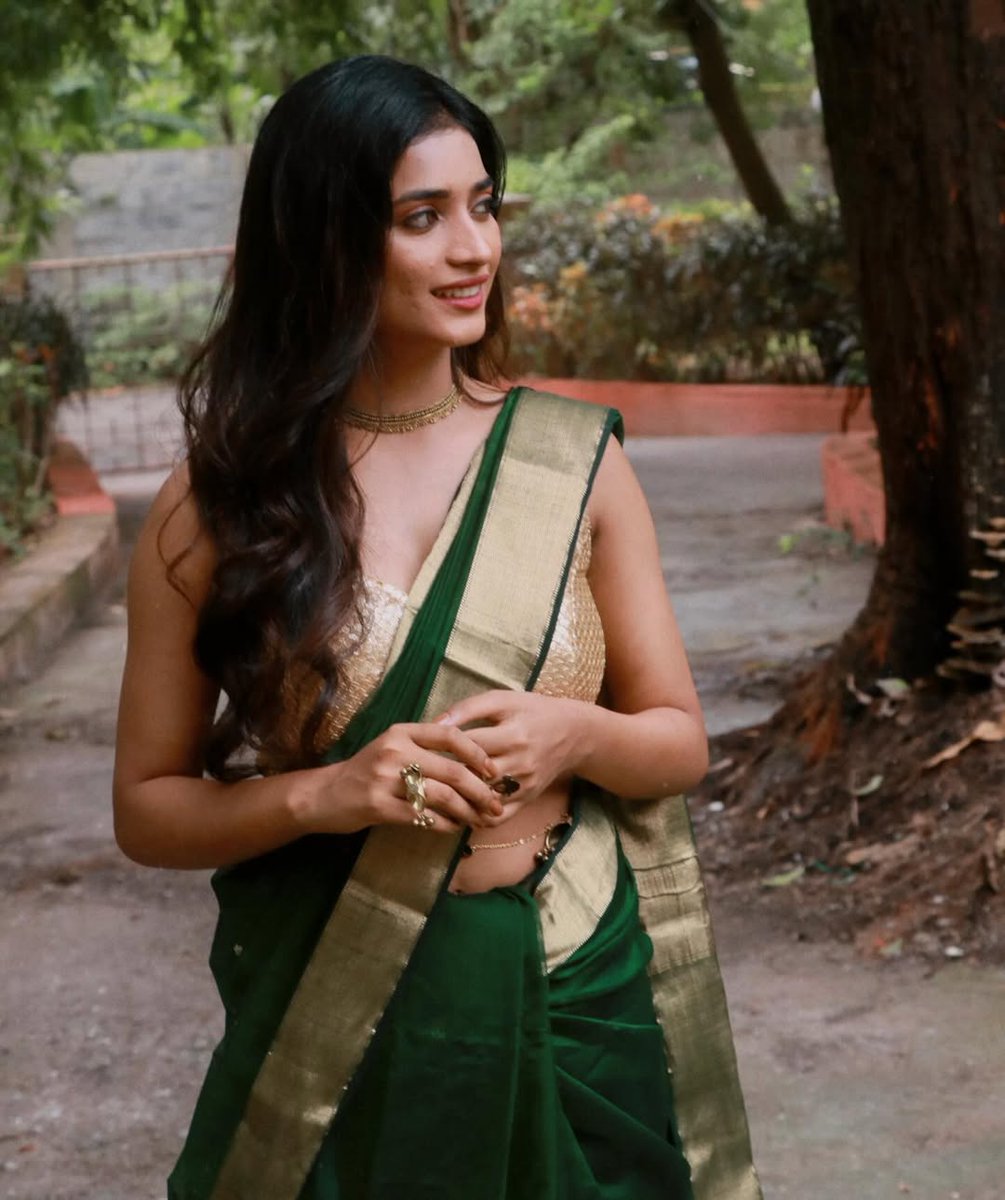 ActrezHub's tweet photo. #ManyaSingh #Manya https://t.co/tvLjkLj9AK