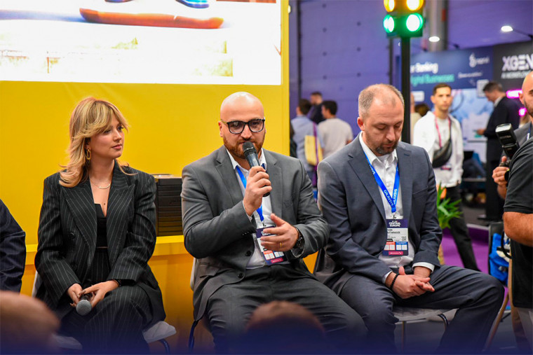 soloazarok's tweet image. @GalaxsysLLC  presenta Chicken Crash y su portafolio ampliado de juegos rápidos en @SiGMAworld_  Central Europe 2025
soloazar.com/es/category/ev… 

#Galaxsys #ChickenCrash 
#FastGames  #GamingIndustry 
#SoloAzar #News