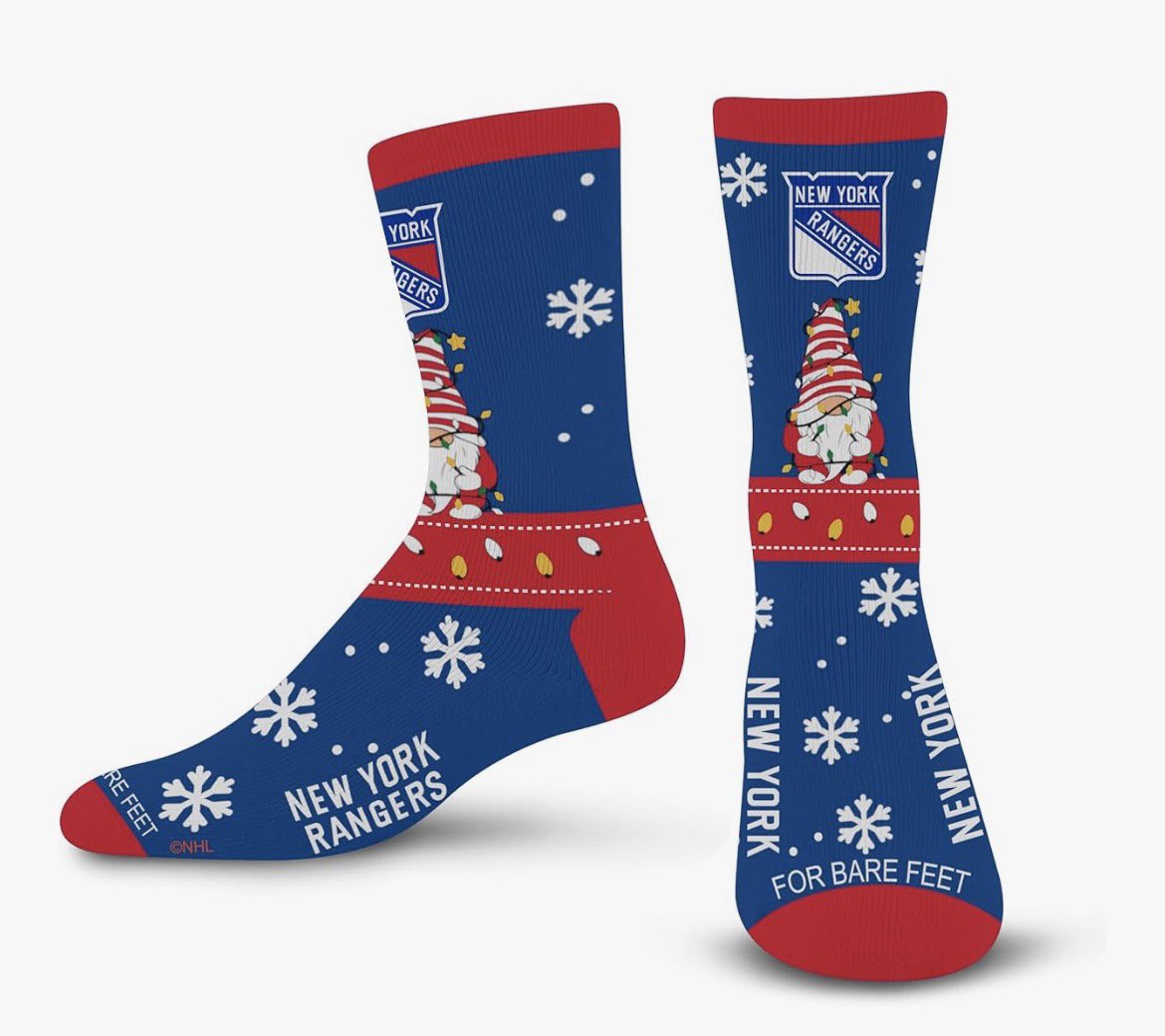 🚨GAME DAY GIVEAWAY!🚨

If Zibanejad scores vs Boston we will GIVEAWAY these Rangers Holiday socks! #nyr            

🟥RETWEET
⬜️FOLLOW
🟦LETS GO RANGERS

BlueshirtsNation.com

👉 amzn.to/48i4gmB #ad