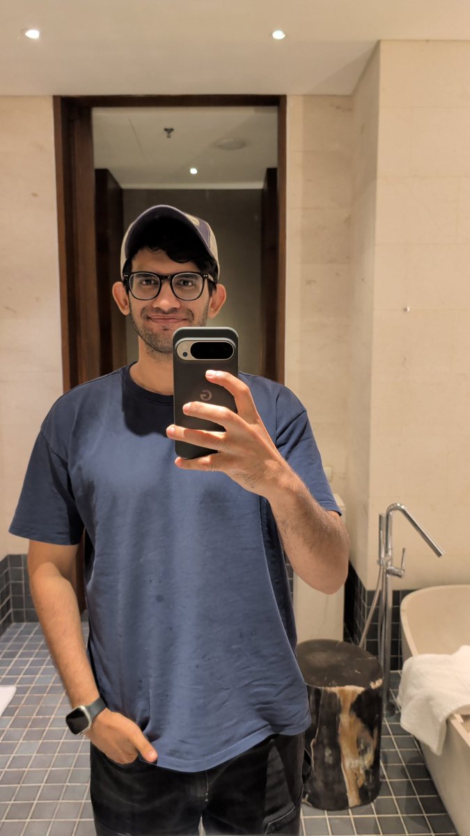 Dhruv Mohan tweet media