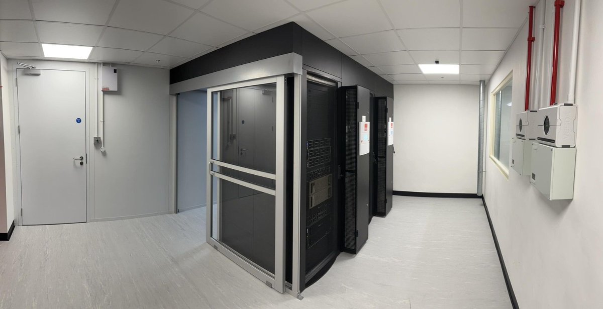 InfinitiIT's tweet image. Planning an office fit out or refurbishment that involves critical IT spaces?

Learn how specialist data centre expertise helps you avoid costly errors, safeguard uptime and build long term resilient infrastructure.

New Blog: tinyurl.com/INFINITIOFFICE…

#datacenters #OfficeFitOut