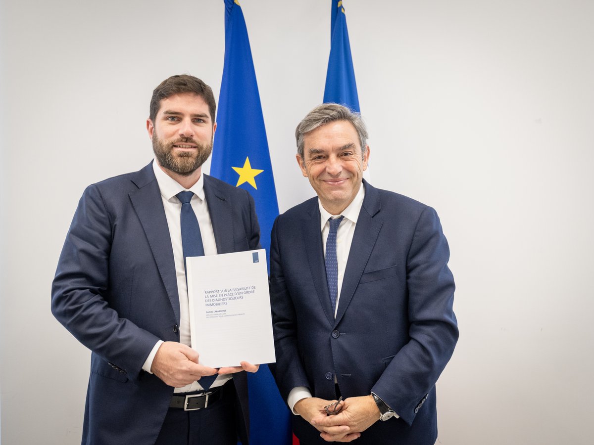 LabaronneDaniel's tweet image. 🏛️Très heureux d&apos;avoir remis mon rapport sur le Diagnostic de Performance Énergétique à @VincentJeanbrun

9 propositions concrètes pour structurer la filière, lutter contre la fraude, garantir la fiabilité du #DPE-outil qui impacte directement le droit de propriété.

Au travail !