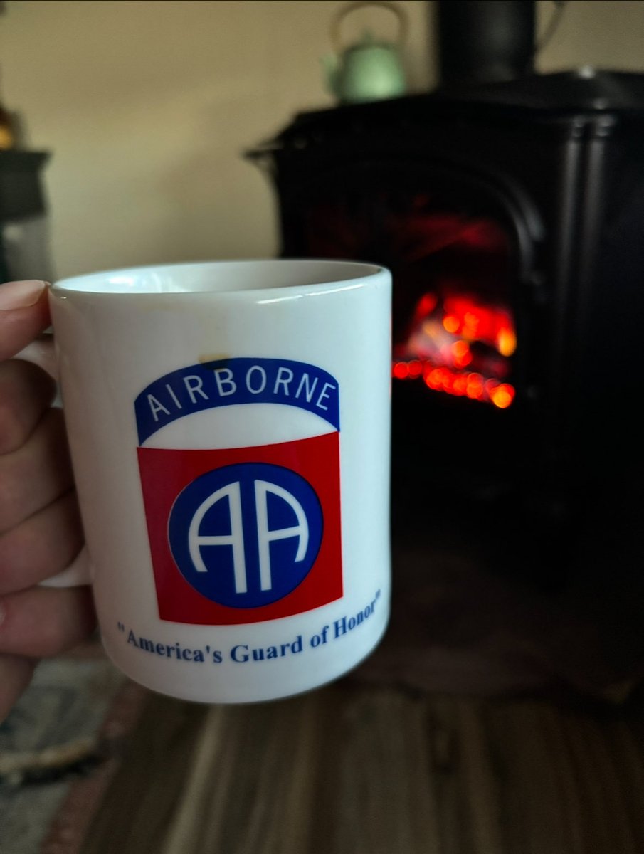 Good morning to everyone except democrats, who hate the country and want us dead. 
#AATW