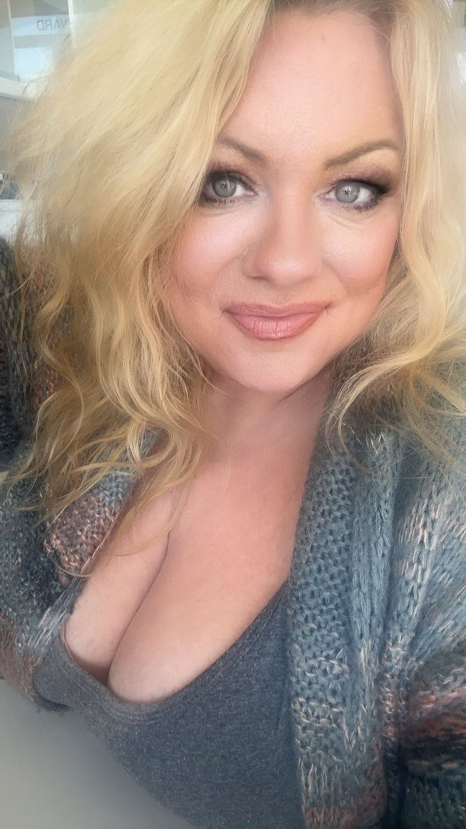 Sherry Alvis\, image size:675x1200