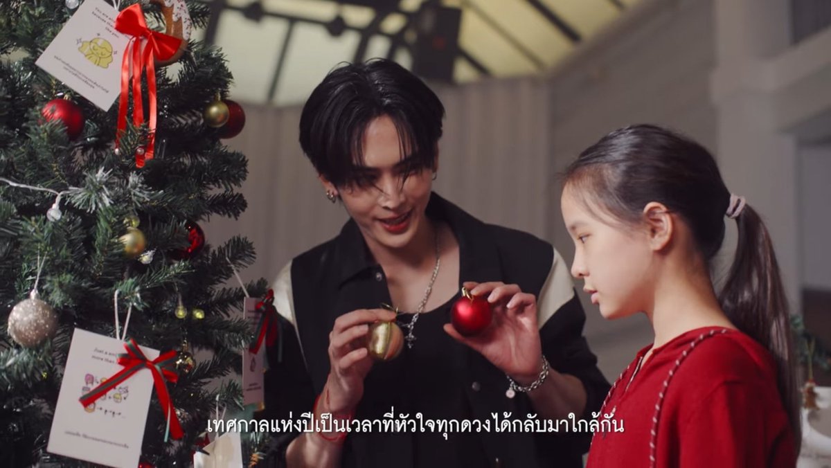 lek19889's tweet image. พี่เพิร์ธพี่แซนต้ากับน้องๆน่ารักและงดงามมาก ฝากทุกคนไปมุงกันค่ะ

youtu.be/ooUoAtOtNkE?si…

#PerthTanapon #เพิร์ธแซนต้า 
#Santapp #PerthSanta