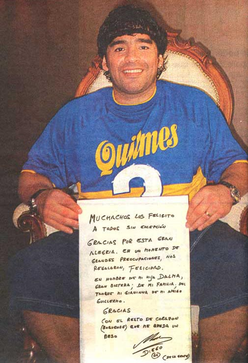 la12tuittera's tweet image. 🥹💙💛💙 La carta de DIEGO ARMANDO MARADONA a los campeones del mundo en Tokio ante Real Madrid.

✍️&quot;Con el resto de corazón (boquense) que me queda, un beso&quot;.

#DiegoEterno ♾️