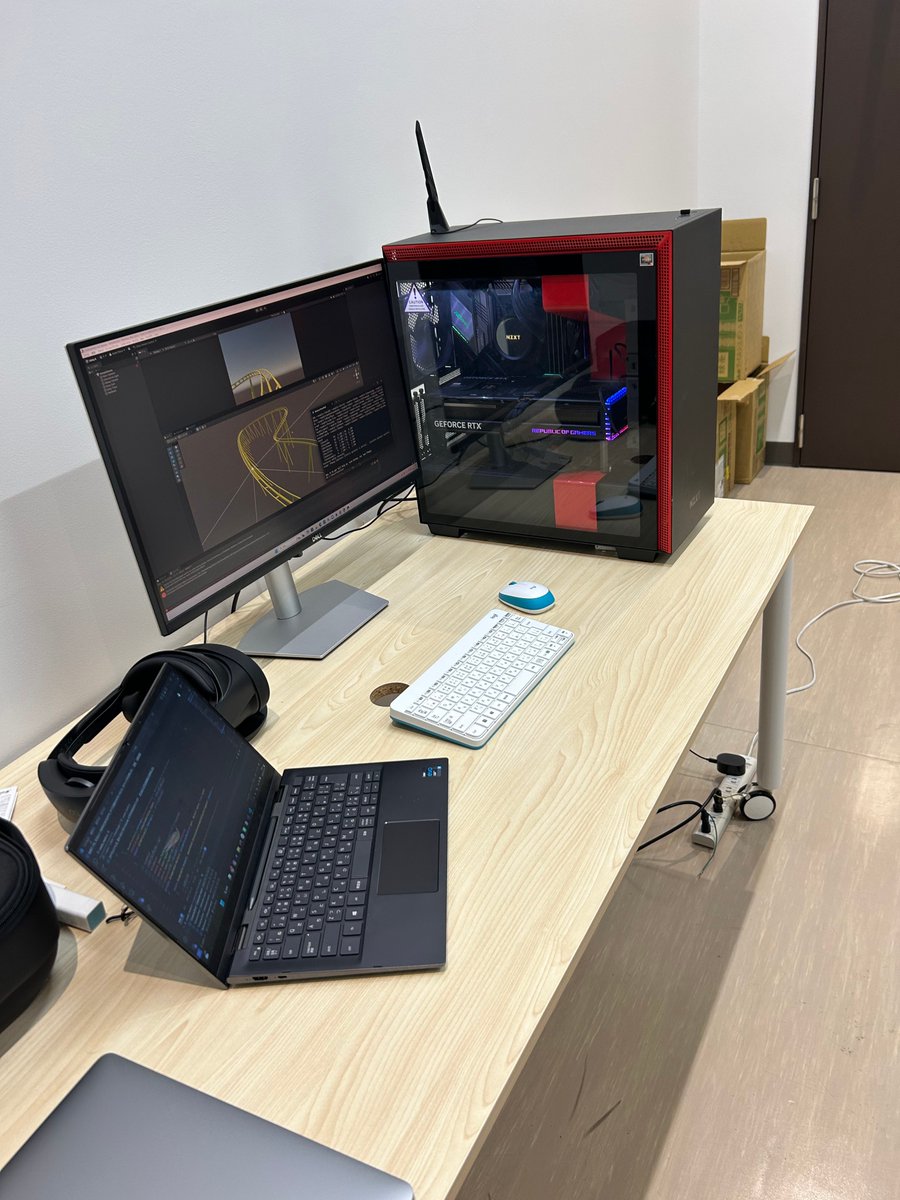 surreal_2025's tweet image. 【制作風景公開🎥】
大好評だったVRコースターの制作風景を公開します！
こちらはレール敷設の様子です🎢
制作にはUnrealEngine５を利用しています
#UnrealEngine5 
#一橋大学