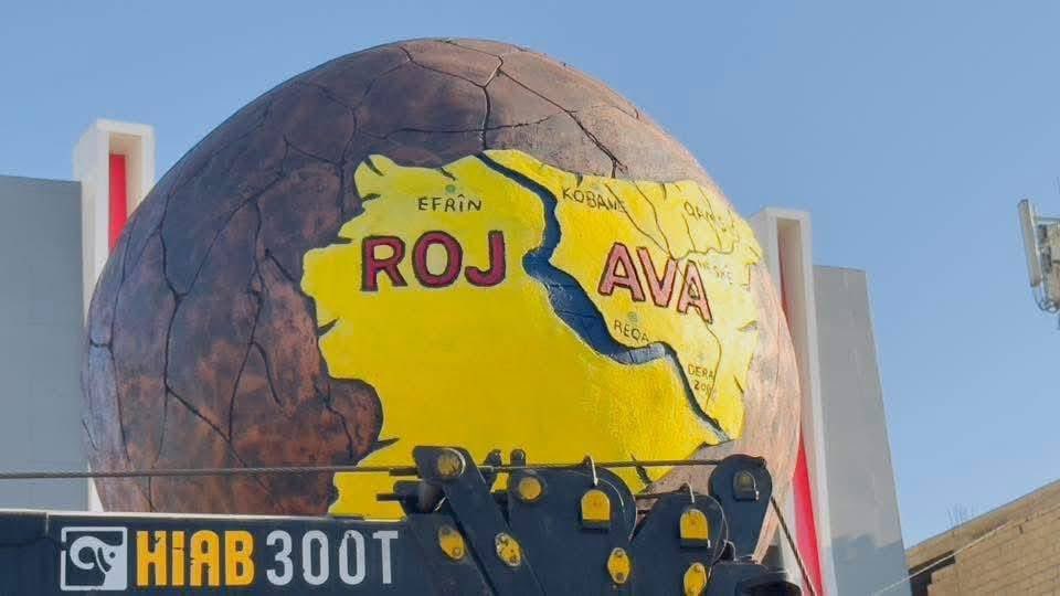 Jamal_Bali7's tweet image. #Rojava Square, Qamishlo city center