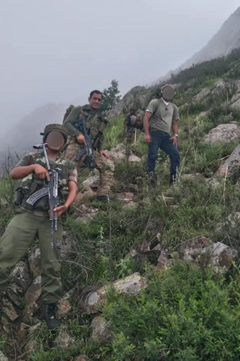 war_737's tweet image. A chad will and always be a chad . 
#MSDhoni𓃵 
#thala7 
#specialforces