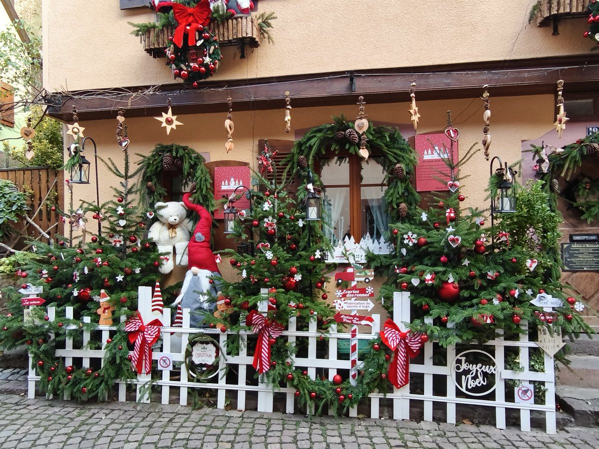 VeniseInLove's tweet image. Tournée des marchés de Noël alsaciens
Une superbe maison de particuliers magnifiquement décorée, dans Kaysersberg 🤩😍🤩😍 #alsace #Noel #MarchésDeNoel #Christmas2025
