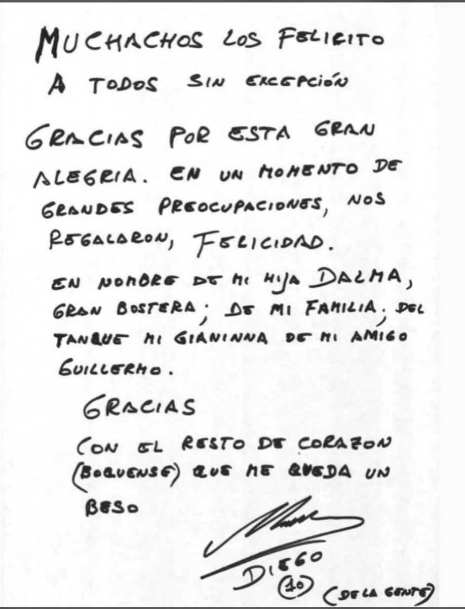 la12tuittera's tweet image. 🥹💙💛💙 La carta de DIEGO ARMANDO MARADONA a los campeones del mundo en Tokio ante Real Madrid.

✍️&quot;Con el resto de corazón (boquense) que me queda, un beso&quot;.

#DiegoEterno ♾️