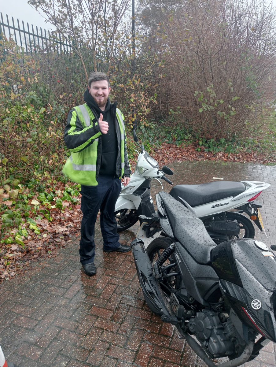 Sean renewing his CBT today but making the switch from auto to gears👏 yep it rained😁🌧️🏍️
