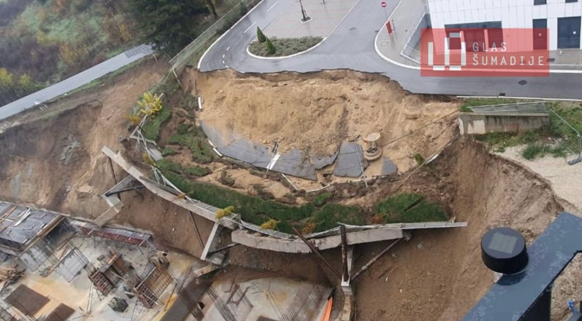 neironično pokrenula smak sveta u njenom rodnom kragujevcu