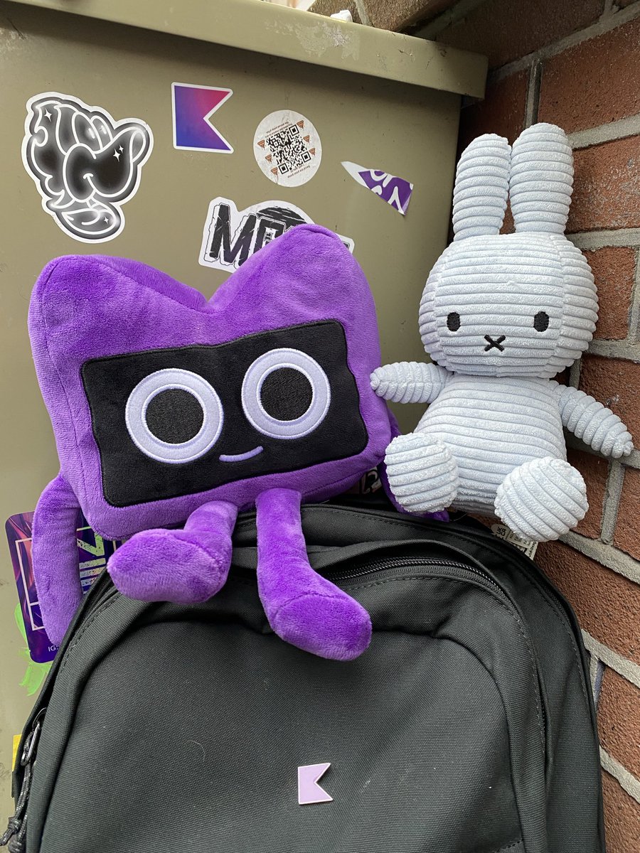 dmitrykandalov's tweet image. I’m pleased to say that Kodee has recovered from the punch and even got a new friend. #KotlinDevDay25 had the most backend Kotlin developers I’ve seen since Kotlin became a thing on Android 🙈 It was nice chatting to people from Xebia, JetBrains and Flock. Thank you for having us