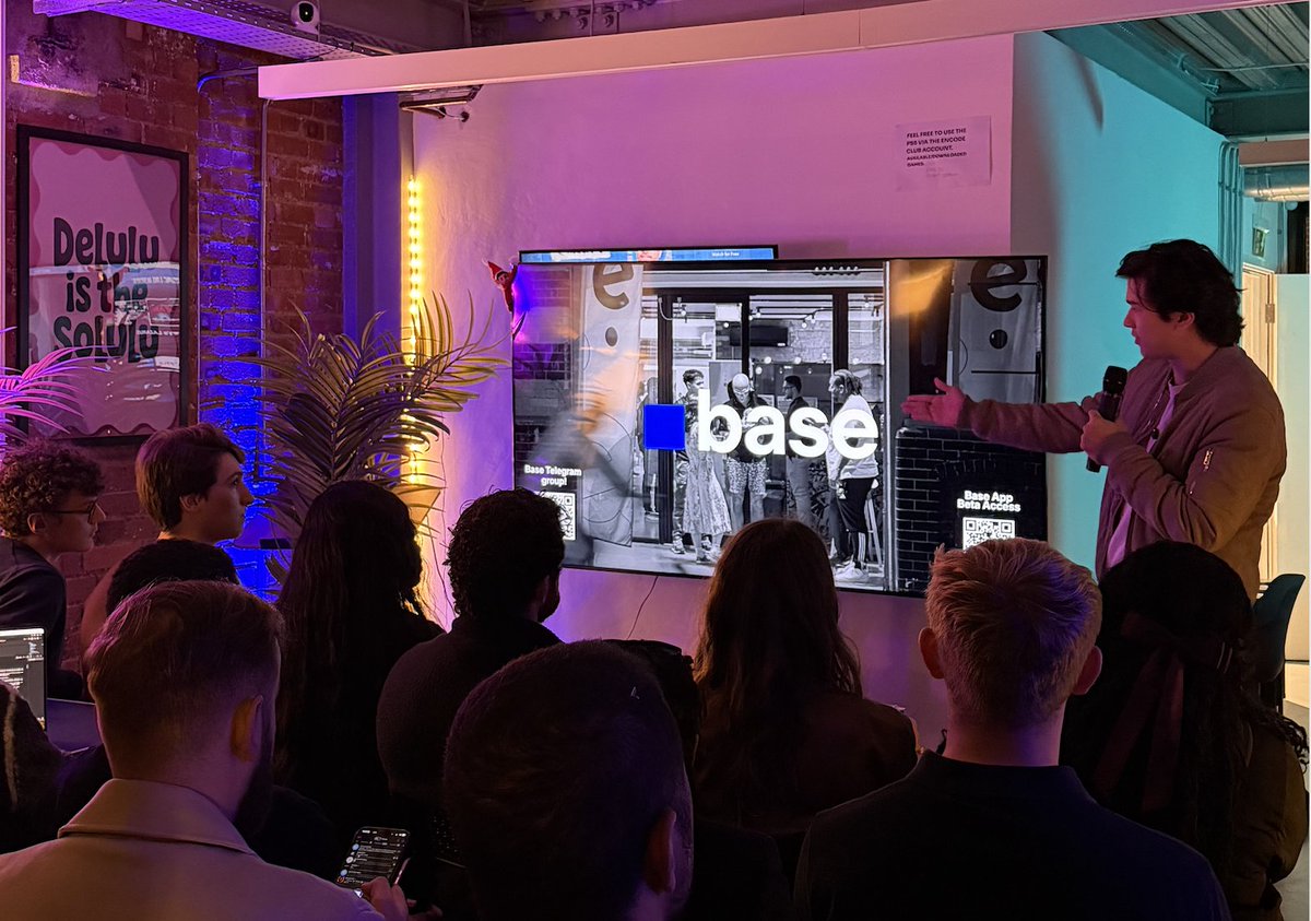 encodeclub's tweet image. Base has officially launched at Encode Hub 💙

Amazing energy at last night’s launch - London’s @Base community is alive and growing!

London isn’t just a stop for Base - they’re committing to it.