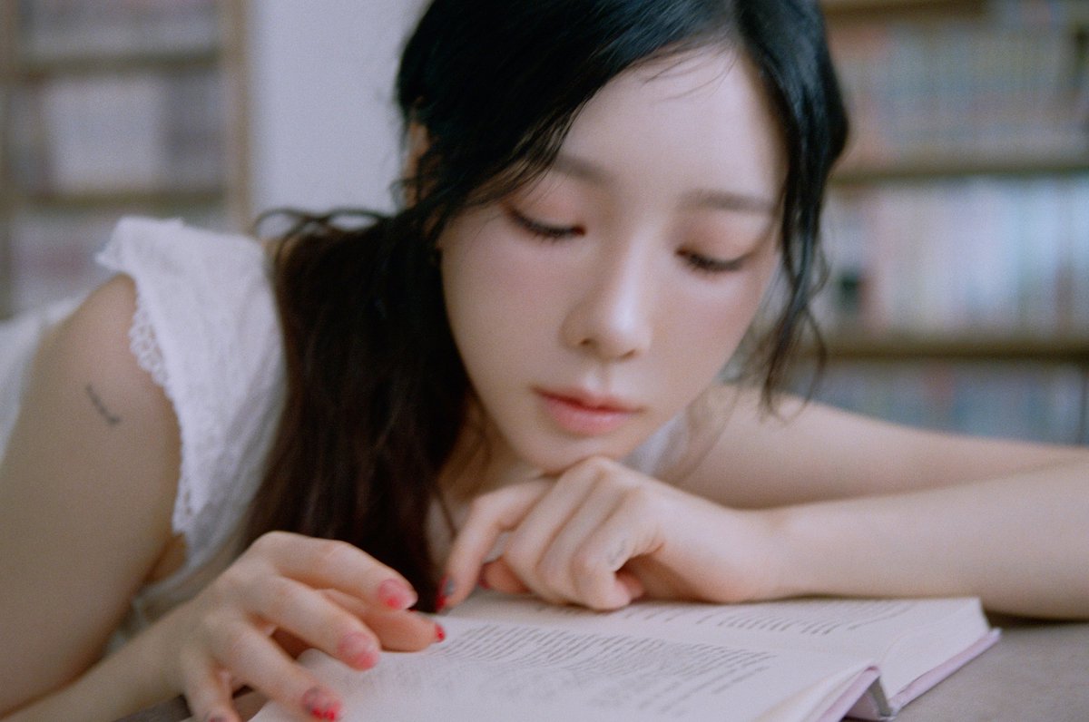 TAEYEONsmtown's tweet image. TAEYEON 태연 &apos;인사 (Panorama)&apos; MV Photography 1

TAEYEON 태연 〖Panorama : The Best of TAEYEON〗
➫ 2025.12.01 6PM (KST)

𝟏𝟎 𝐲𝐞𝐚𝐫𝐬 𝐰𝐢𝐭𝐡 𝐓𝐀𝐄𝐘𝐄𝐎𝐍
💿TAEYEON.lnk.to/PanoramaTheBes…

#태연 #TAEYEON
#Panorama_TheBestofTAEYEON #TAEYEONPanorama_TheBestofTAEYEON
#인사…