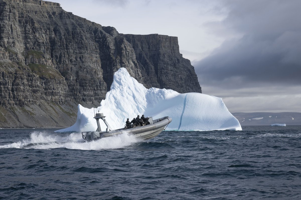 ForcesCanada's tweet image. COMFOSCAN a terminé une saison arctique 2024-2025 réussie, où il a su améliorer nos capacités spécialisées et renforcer nos partenariats dans le Nord canadien : canada.ca/fr/ministere-d…’arctique-–-les-exercices-pour-atteindre-l’excellence-fr-251127