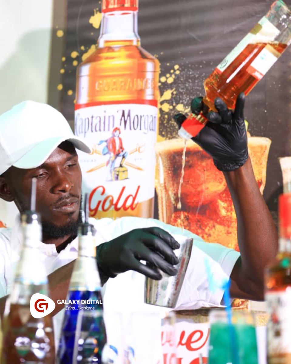 GalaxyTVUg's tweet image. Your weekend just got tastier🍹 Cocktails galore at the #JikonkoneBigBang — bring your crew, come thirsty🍸

We’re at Drizzles Lounge - Bunga 

Powered by #SpiceOn | #CaptainMorganUG