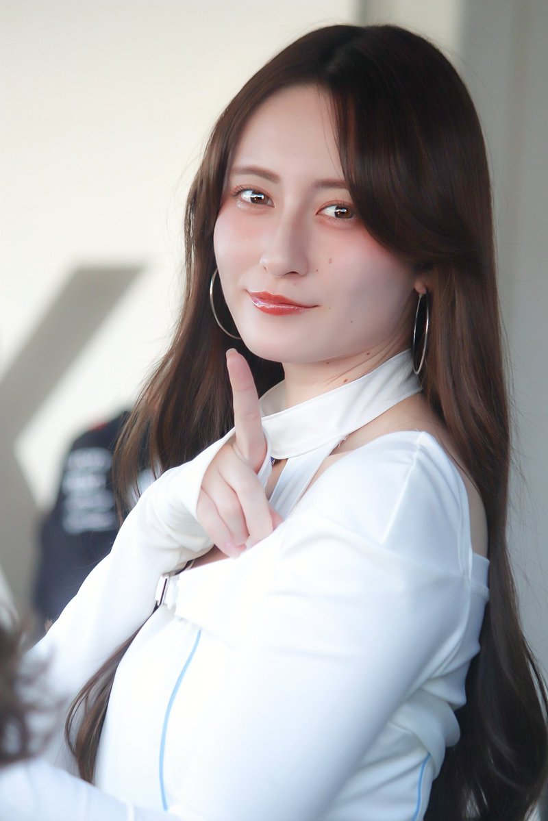 RakuEva2's tweet image. 2025 SUPER FORMULA Rd.10-12 鈴鹿サーキット

#KDDIレースアンバサダー 
鈴木 南美( @suzunamiii )さん

꒰ᐡ⸝ɞ̴̶̷ ·̮ ɞ̴̶̷⸝ᐡ꒱🤍
#sformula #KDDI #鈴鹿サーキット #鈴木南美