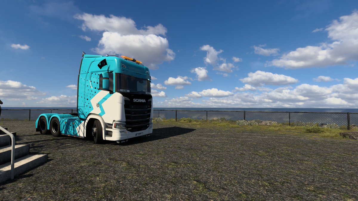 Sam_DaPuppy's tweet image. @SCSsoftware top of the world! is love this dlc soo pretty I cant keep my eyes on the road, stunning scenery 
#CruisingNordicHorizons