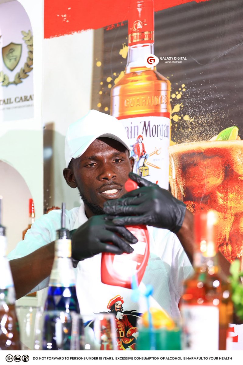 GalaxyFMUg's tweet image. Cocktails are in plenty at the #ZzinaBigBang 🔥

 #CaptainMorganUG ebikola masavu

#SpiceOn