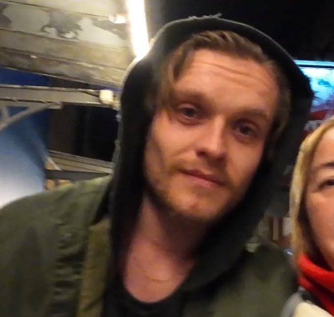 tomglyncarney's tweet image. what a mewing.......