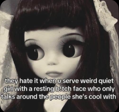 whotfisjovana's tweet image. 