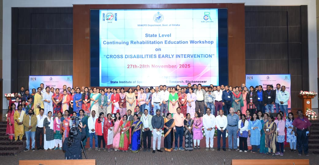 DDNewsOdia's tweet image. ଉଚ୍ଚ ମାଧ୍ୟମିକ ଶିକ୍ଷା ନିର୍ଦ୍ଦେଶାଳୟ ଅଧିନ ବେସରକାରୀ ଅନୁଦାନପ୍ରାପ୍ତ ଉଚ୍ଚ ମାଧ୍ୟମିକ ବିଦ୍ୟାଳୟର ପିଜିଟି ଶିକ୍ଷକ ଶିକ୍ଷୟିତ୍ରୀଙ୍କ ପ୍ରଶିକ୍ଷଣ କାର୍ଯ୍ୟକ୍ରମ ଆଜି ଶେଷ ହୋଇଛି । ଏହି ପ୍ରଶିକ୍ଷଣରେ ୯୦ ଜଣ ପିଜିଟି ଶିକ୍ଷକଶିକ୍ଷୟତ୍ରୀ ଯୋଗ ଦେଇଥିଲେ I 
@SSEPD2 #PGT #TrainingProgram