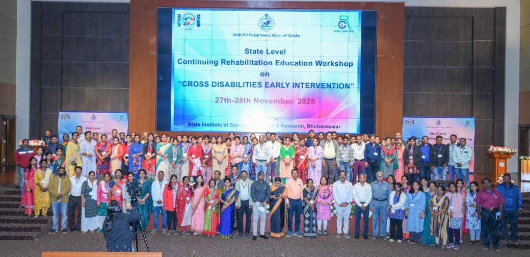 DDNewsOdia's tweet image. ଉଚ୍ଚ ମାଧ୍ୟମିକ ଶିକ୍ଷା ନିର୍ଦ୍ଦେଶାଳୟ ଅଧିନ ବେସରକାରୀ ଅନୁଦାନପ୍ରାପ୍ତ ଉଚ୍ଚ ମାଧ୍ୟମିକ ବିଦ୍ୟାଳୟର ପିଜିଟି ଶିକ୍ଷକ ଶିକ୍ଷୟିତ୍ରୀଙ୍କ ପ୍ରଶିକ୍ଷଣ କାର୍ଯ୍ୟକ୍ରମ ଆଜି ଶେଷ ହୋଇଛି । ଏହି ପ୍ରଶିକ୍ଷଣରେ ୯୦ ଜଣ ପିଜିଟି ଶିକ୍ଷକଶିକ୍ଷୟତ୍ରୀ ଯୋଗ ଦେଇଥିଲେ I 
@SSEPD2 #PGT #TrainingProgram