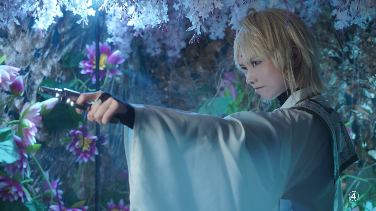 blackuraryo's tweet image. 三蔵様！お誕生日おめでとうございます！！

画像：①②森案さん
③識嶌さん
④こむやさん
５：ソラさん９：マニさん８：キヨヒトさん
#11月29日玄奘三蔵生誕祭
#玄奘三蔵誕生祭2025
#玄奘三蔵生誕祭2025
#祝う準備はいいか野郎ども
#最遊記コスプレ