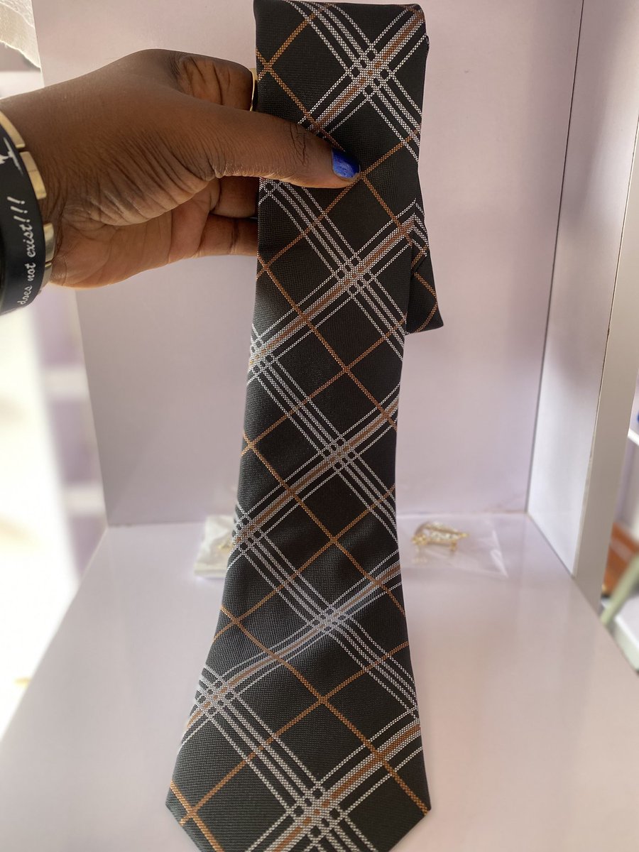 I have lovely ties for sale, N10,000 only. 
Location is abuja. 
Pls rt, my customer is on ur TL 🤲🏾