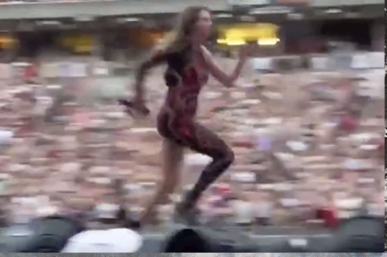 sjumpthenfall's tweet image. I’ll be swift af boi for this one 🏃🏼‍♀️