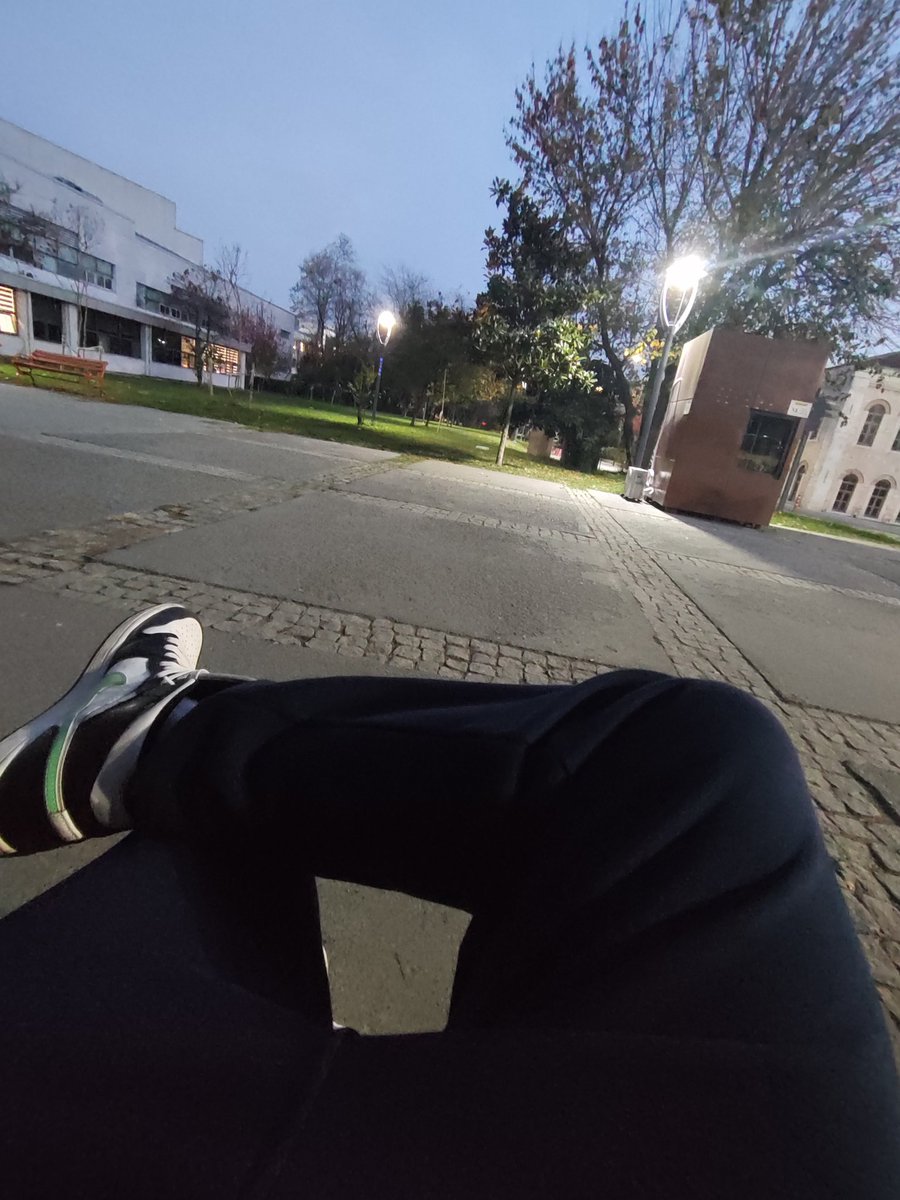 Her şeye cringe demekten bizim sosyal cevre