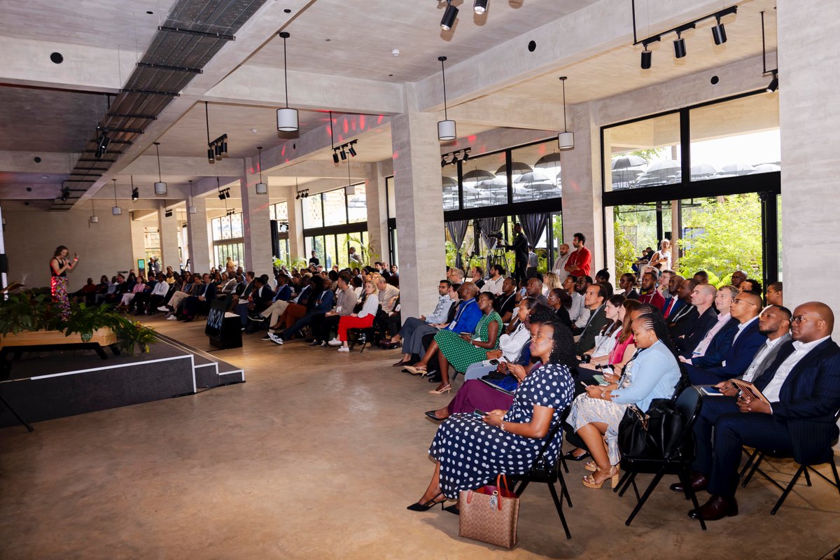 Joshua Musasizi™ tweet media