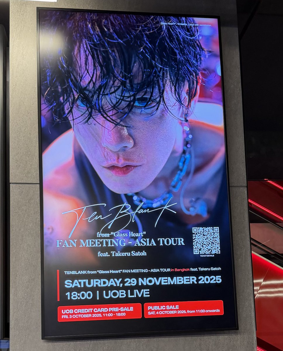 kei321Takeru's tweet image. 行きの飛行機✈️でずっと
聴いてたよ❣️

外にも大きな健くんが❤️

 #佐藤健
 #TENBLANK
 #佐藤健アジアツアー𝙸𝙽バンコク