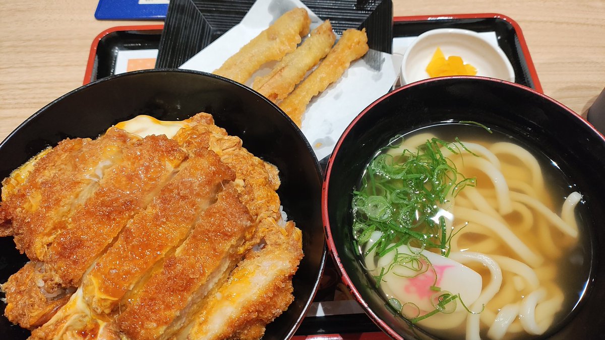 こんな時間ですが
いただきます