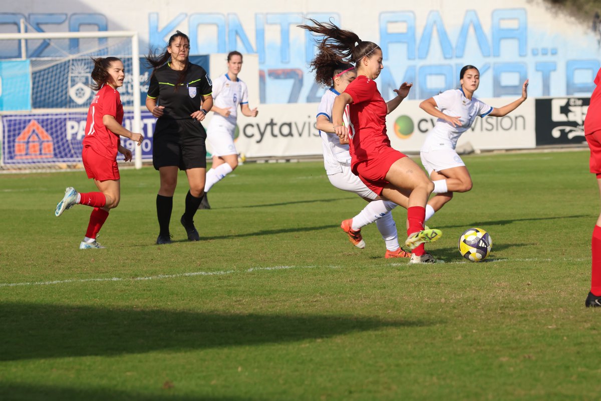 🇨🇾🇱🇺 I/II

#RoudeLéiwHuelSe #RoutLéiwinnen #CYPLUX
