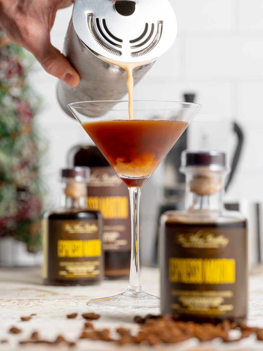 TreeHouseBrewCo's tweet image. The Espresso Martini is back to revive you from the daze that follows the biggest feast of the year.

With robust coffee notes and a welcoming sweetness, it&apos;s a delicious way to kick-start a party or keep it going after dinner.

Made from scratch with Tree House Vodka, Cold Brew…